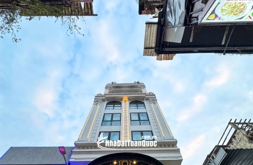 Bán tòa Luxury Apartmemt 160m² * 9 tầng phố Tô Ngọc Vân, Tây Hồ cho thuê 6 tỷ/năm.